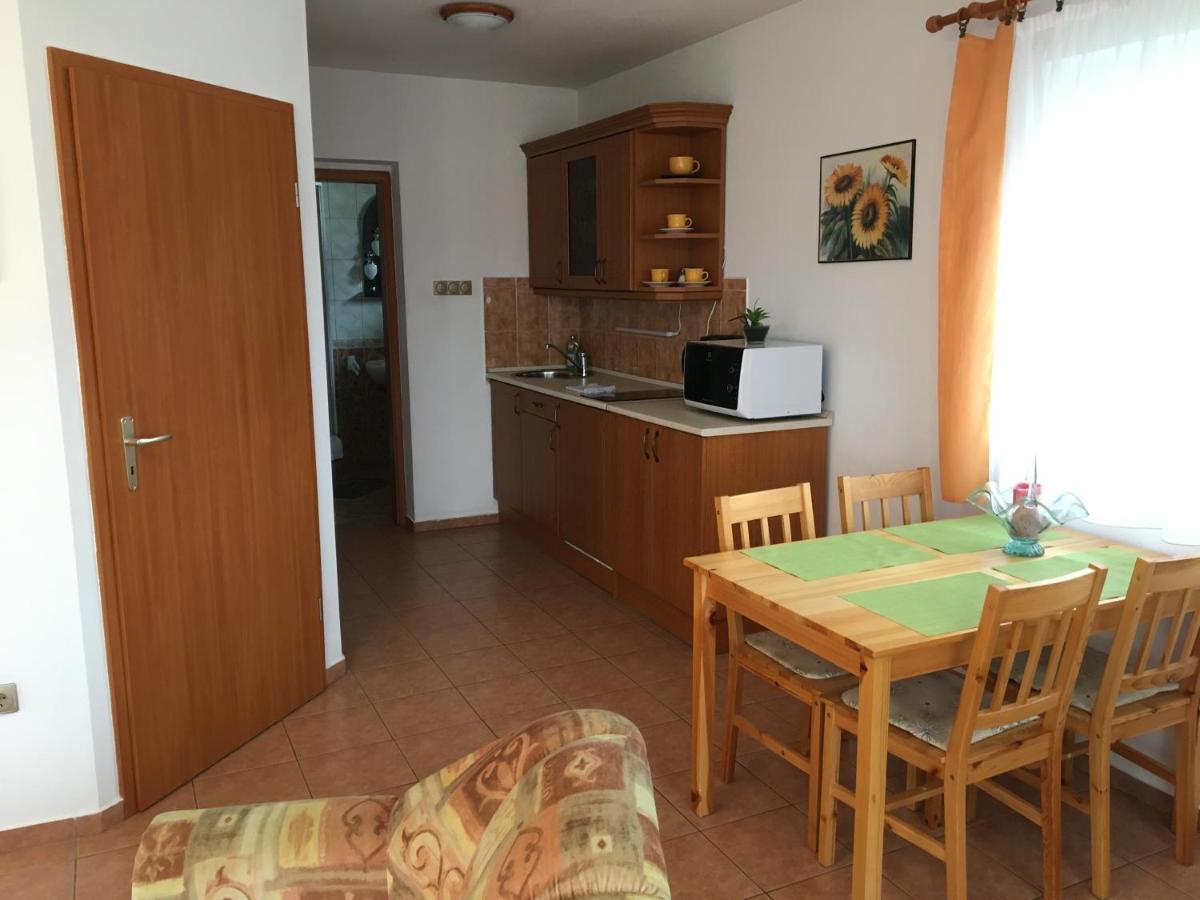 Central Apartments Zalakaros Extérieur photo